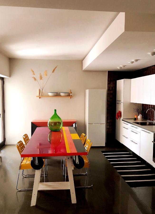 Апартаменты Colourful Living Монополи Экстерьер фото