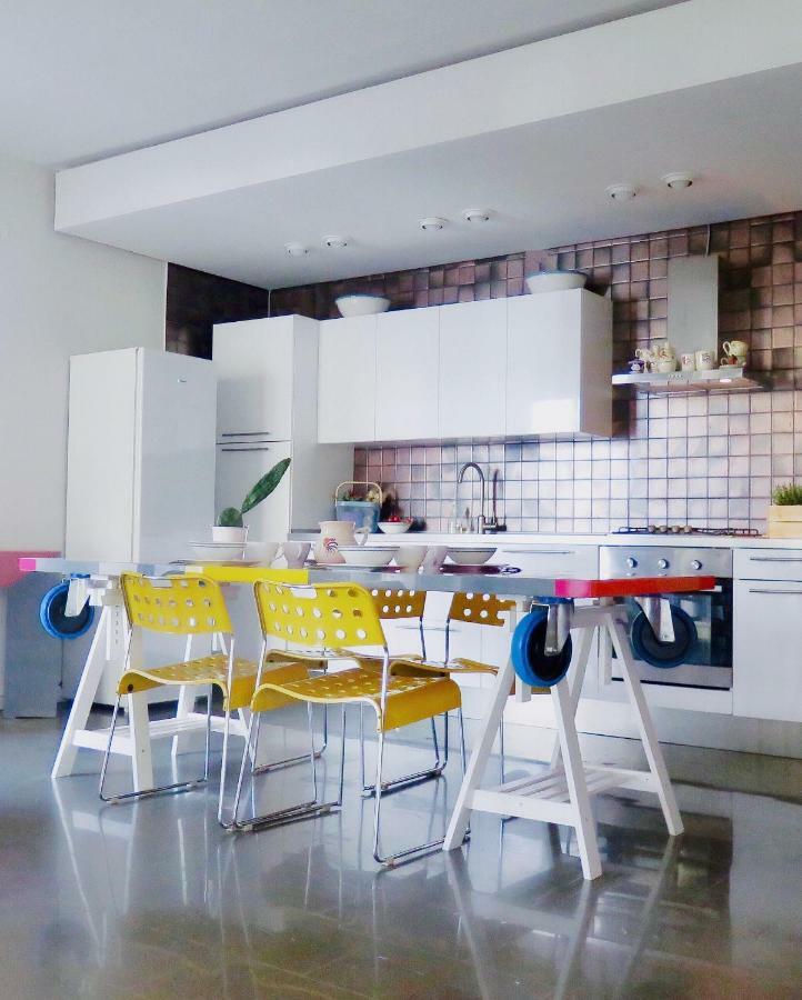 Апартаменты Colourful Living Монополи Экстерьер фото